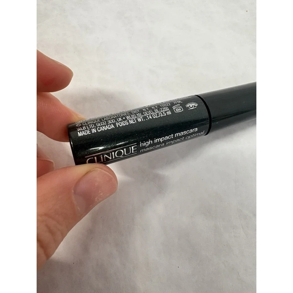 Clinique High Impact Mascara‎ Mini 0.14 oz / 3.5 mL Shade 01 Black New No Box